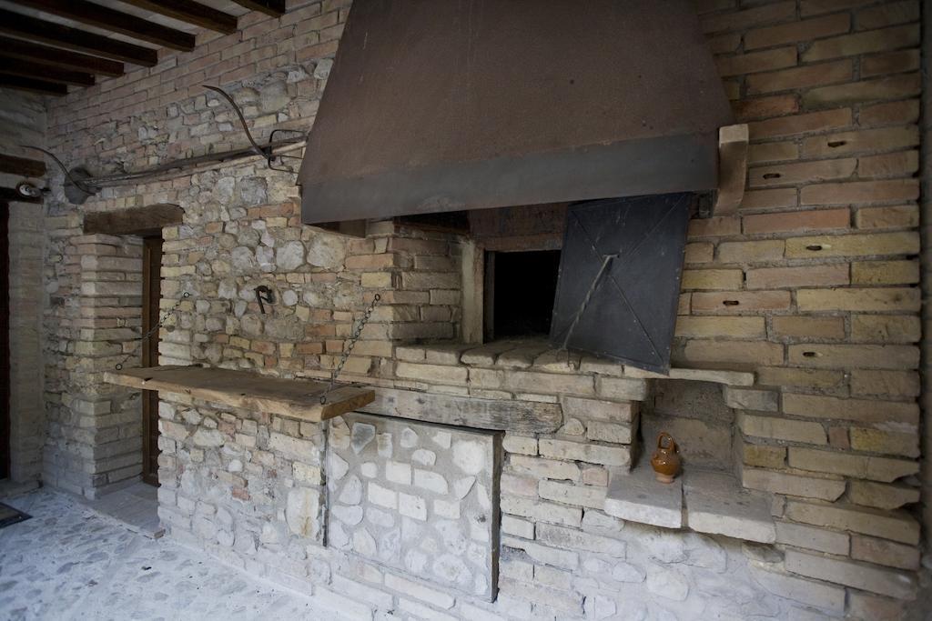 Agriturismo Il Girasole Montefalco Phòng bức ảnh