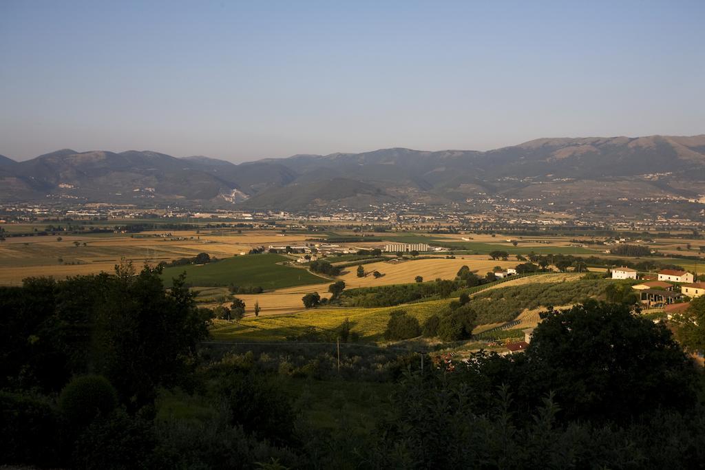 Agriturismo Il Girasole Montefalco Ngoại thất bức ảnh