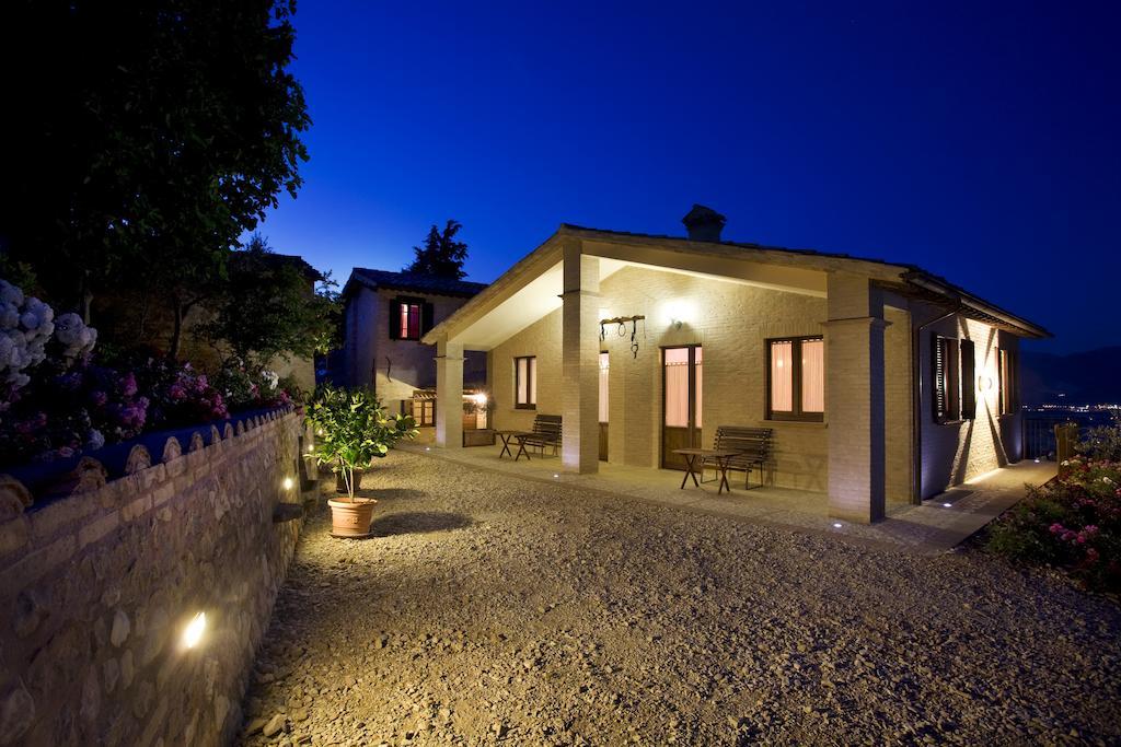 Agriturismo Il Girasole Montefalco Ngoại thất bức ảnh