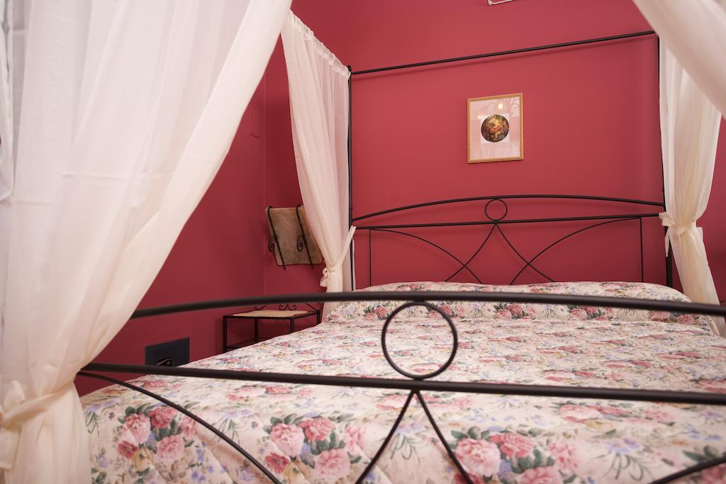 Agriturismo Il Girasole Montefalco Phòng bức ảnh